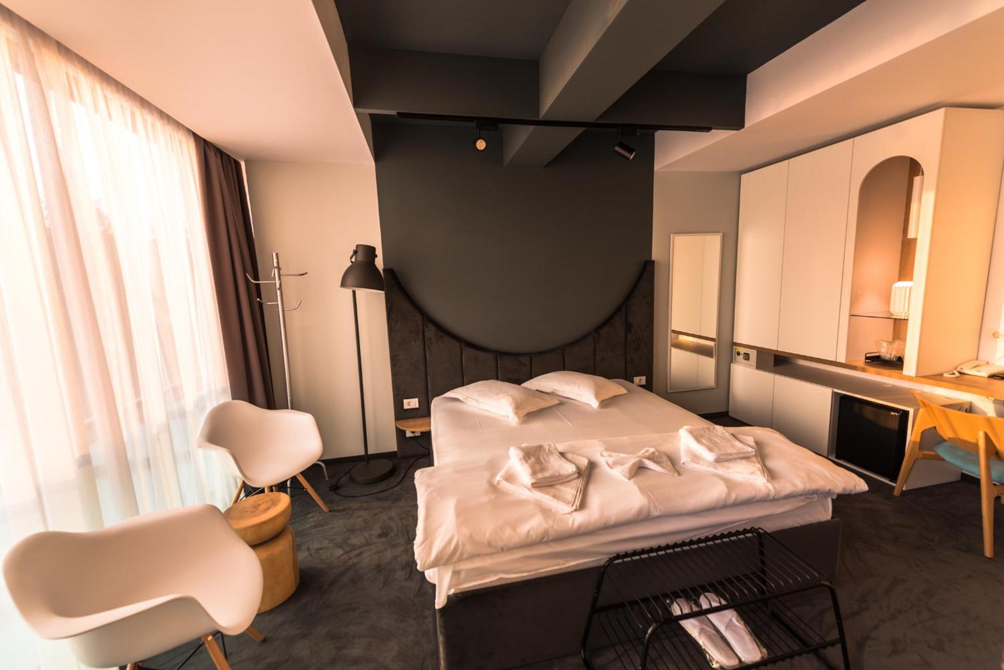 Hotel Arka Orşova Eksteriør billede